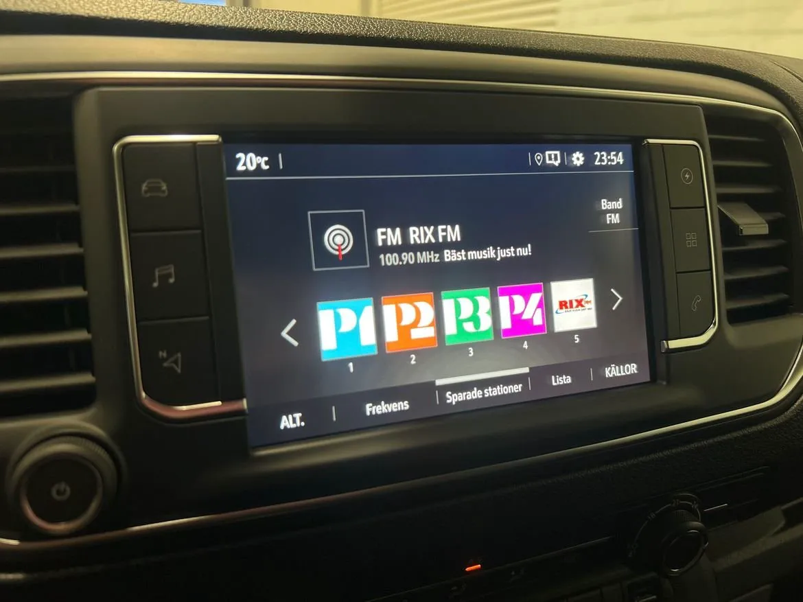 Vehicle image 21