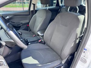 Ford Focus bild 9