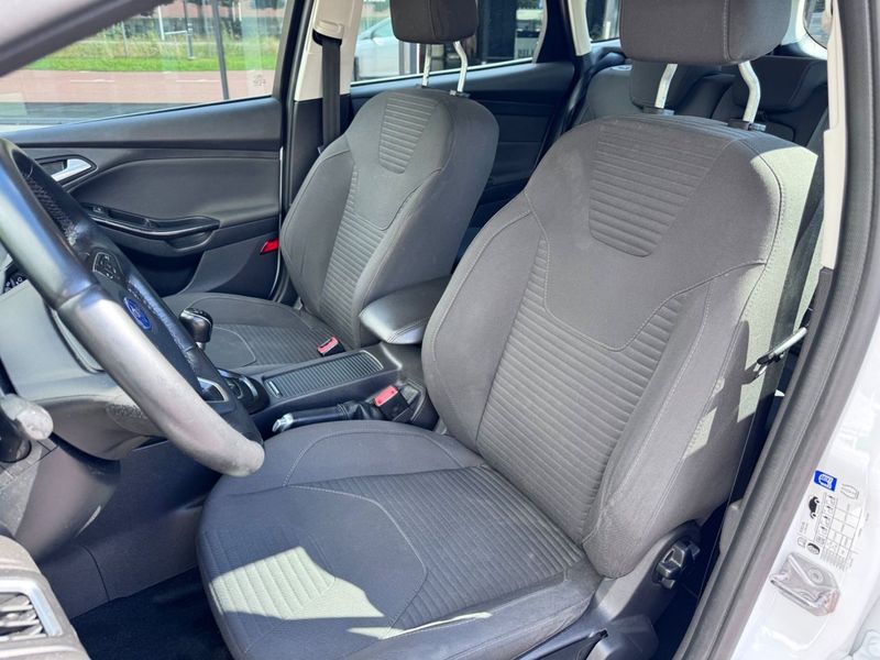 Ford Focus bild 9