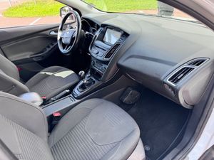 Ford Focus bild 6