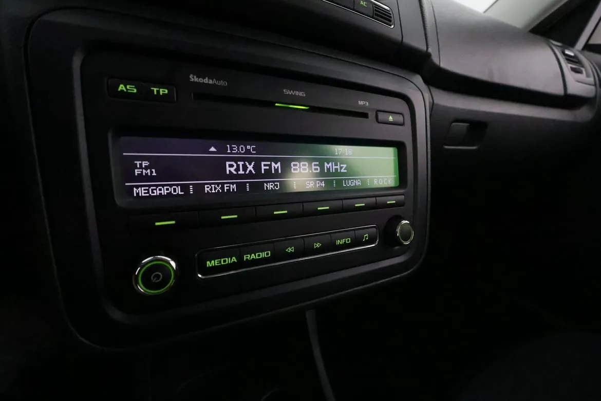 Vehicle image 20