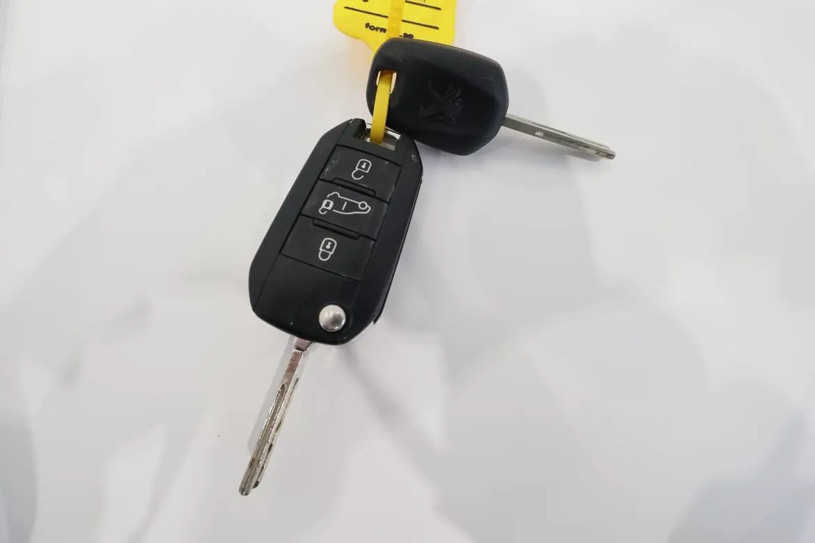 Vehicle image 22