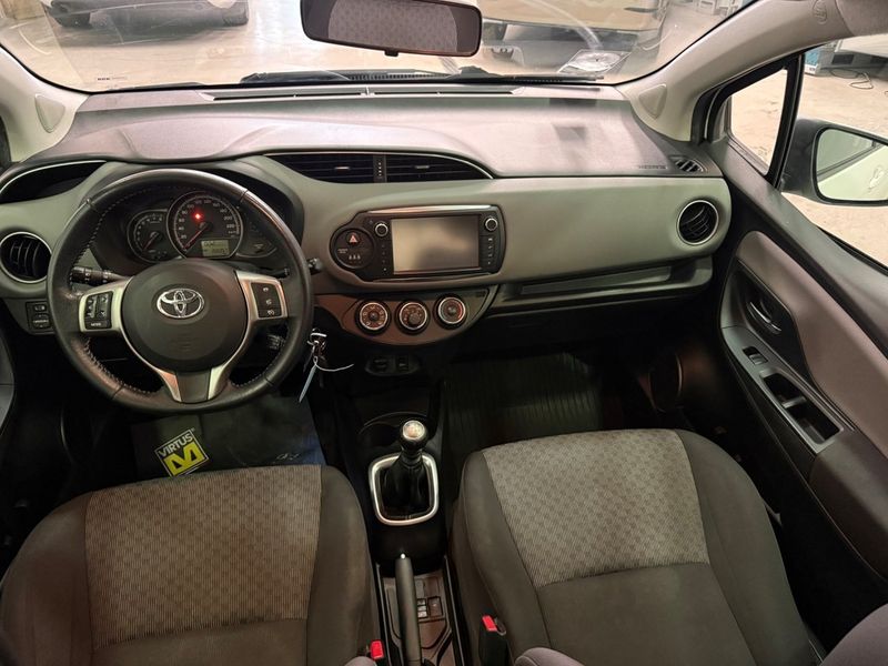 Toyota Yaris bild 8