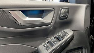 Ford Kuga bild 11