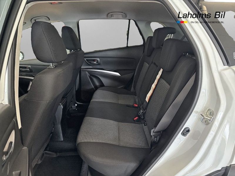 Suzuki S-CROSS bild 9
