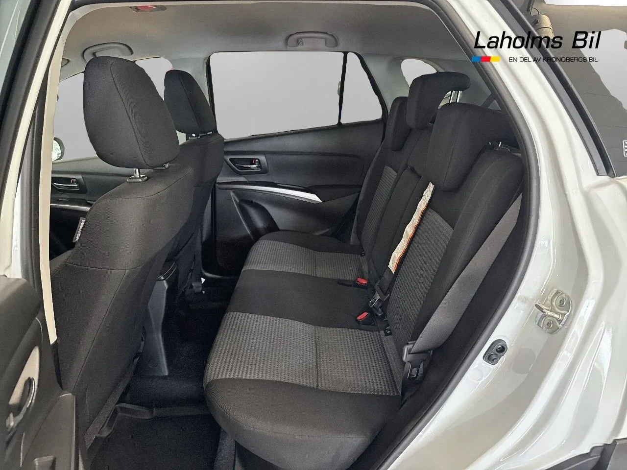 Vehicle image 8