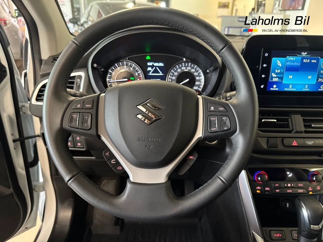 Vehicle image 11