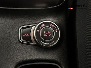 Suzuki S-CROSS bild 14
