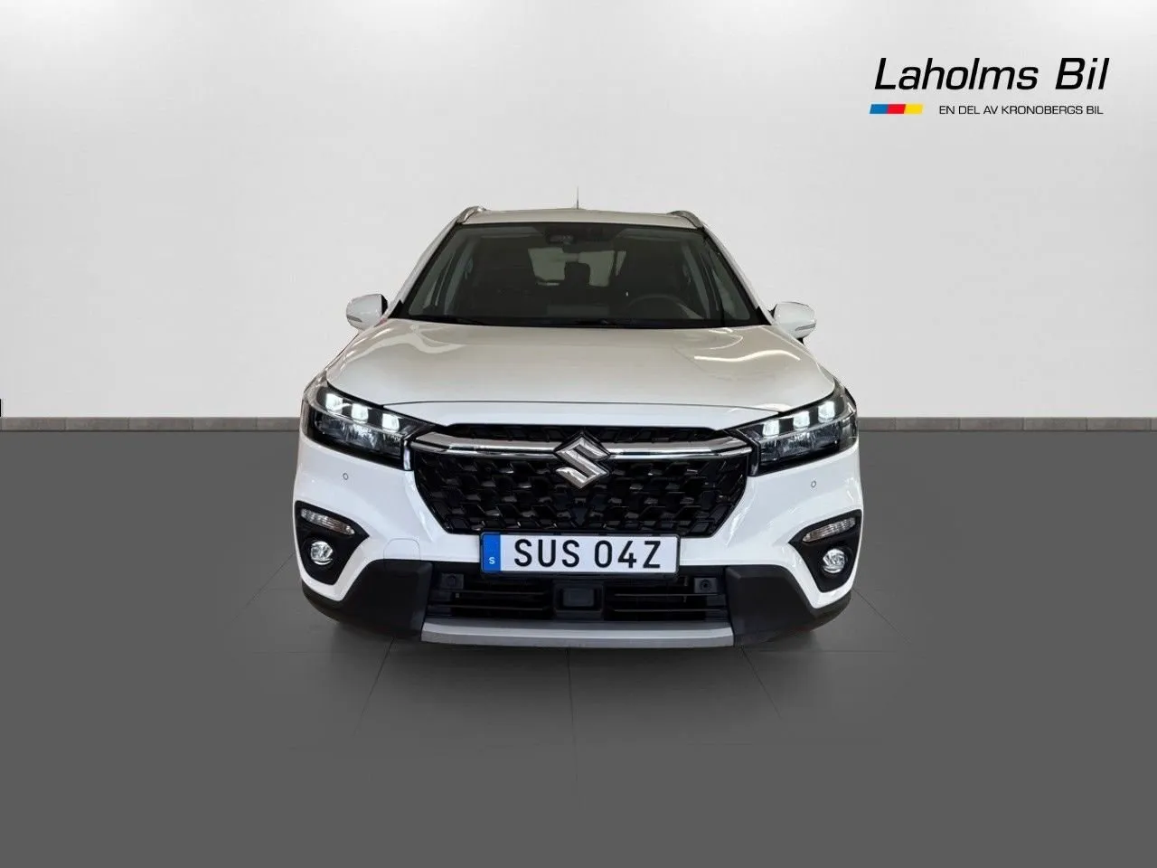 Vehicle image 4