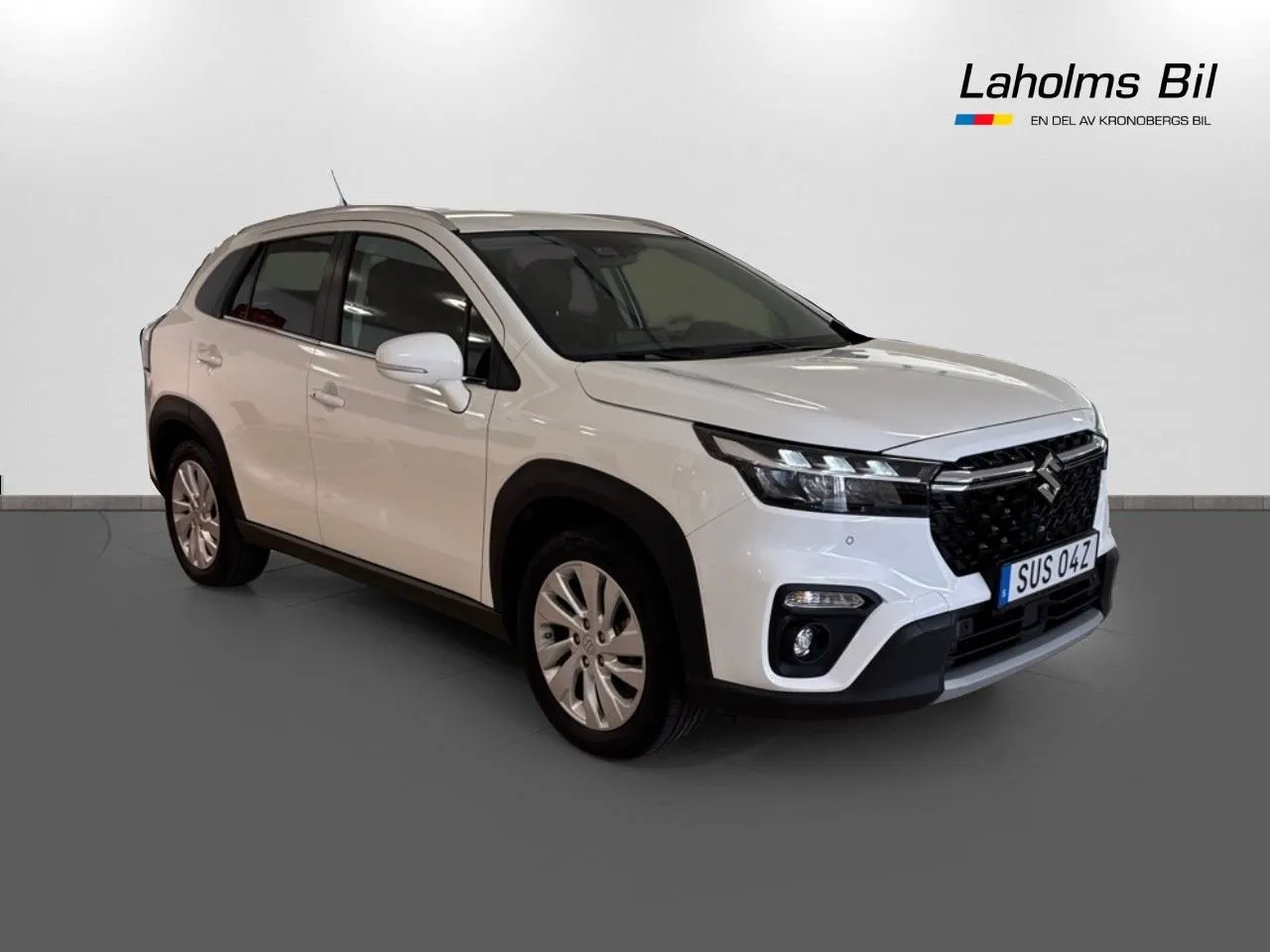 Vehicle image 3