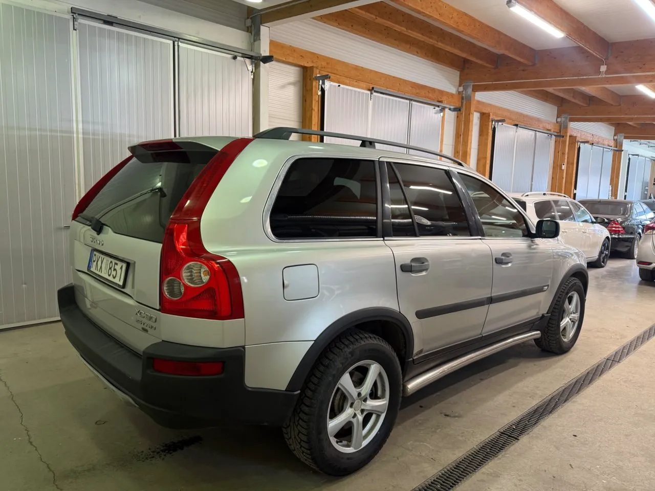 Vehicle image 11