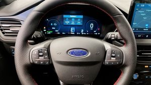 Ford Kuga bild 11