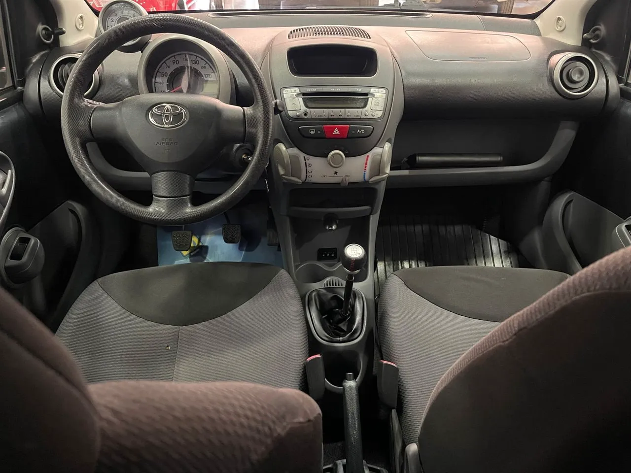 Vehicle image 7