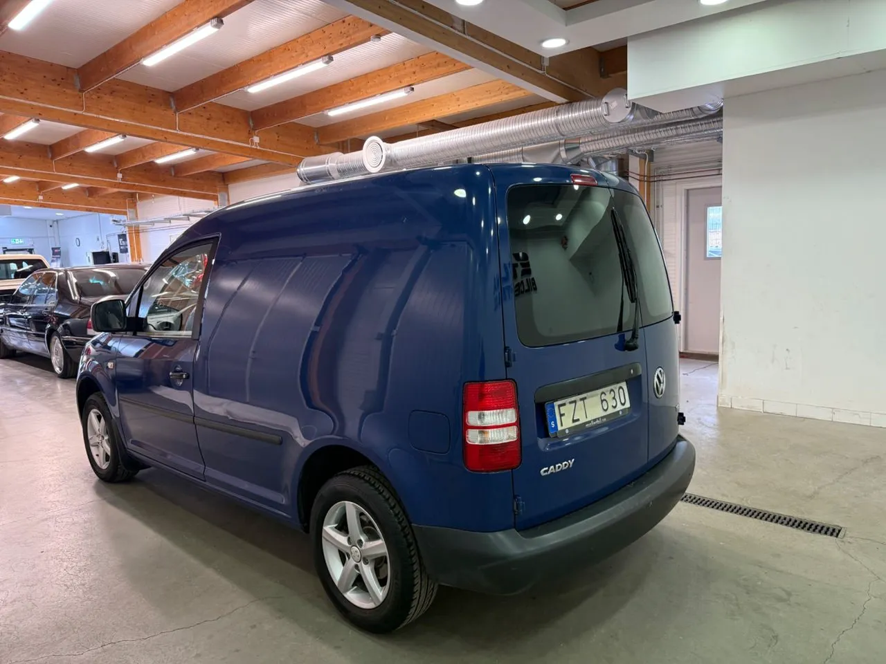 Vehicle image 8