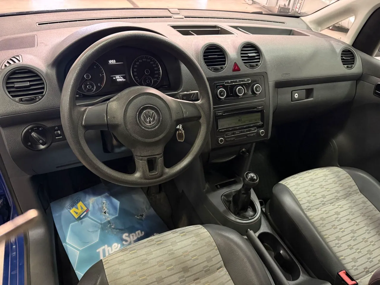 Vehicle image 7