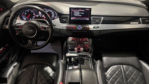 Audi A8 bild 15