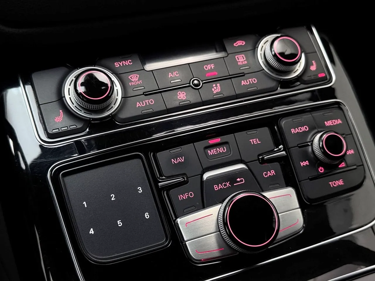 Vehicle image 20