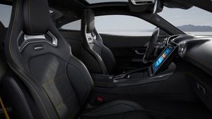 Mercedes AMG GT bild 13