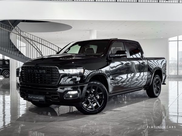 RAM 1500 Laramie Night Premium 2025 / NYA MOD/LEASEBAR - 2025