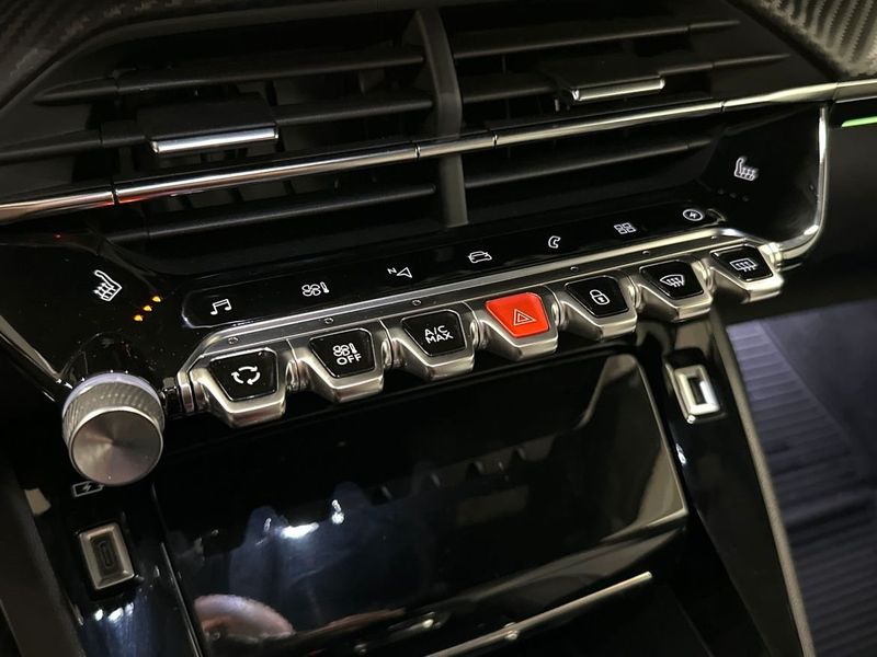 Peugeot e-2008 bild 12