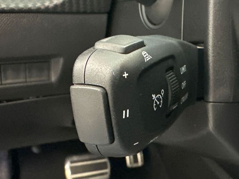 Peugeot e-2008 bild 18