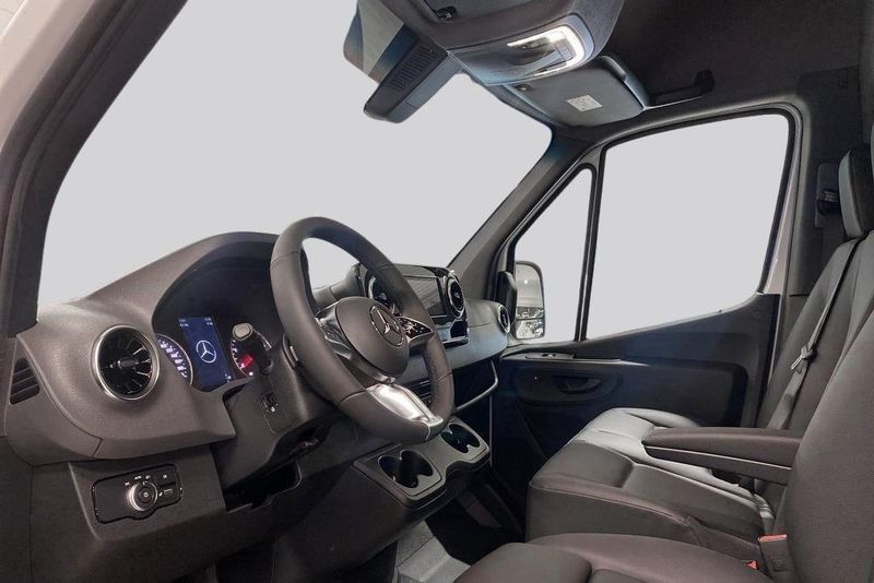 Mercedes Sprinter bild 8