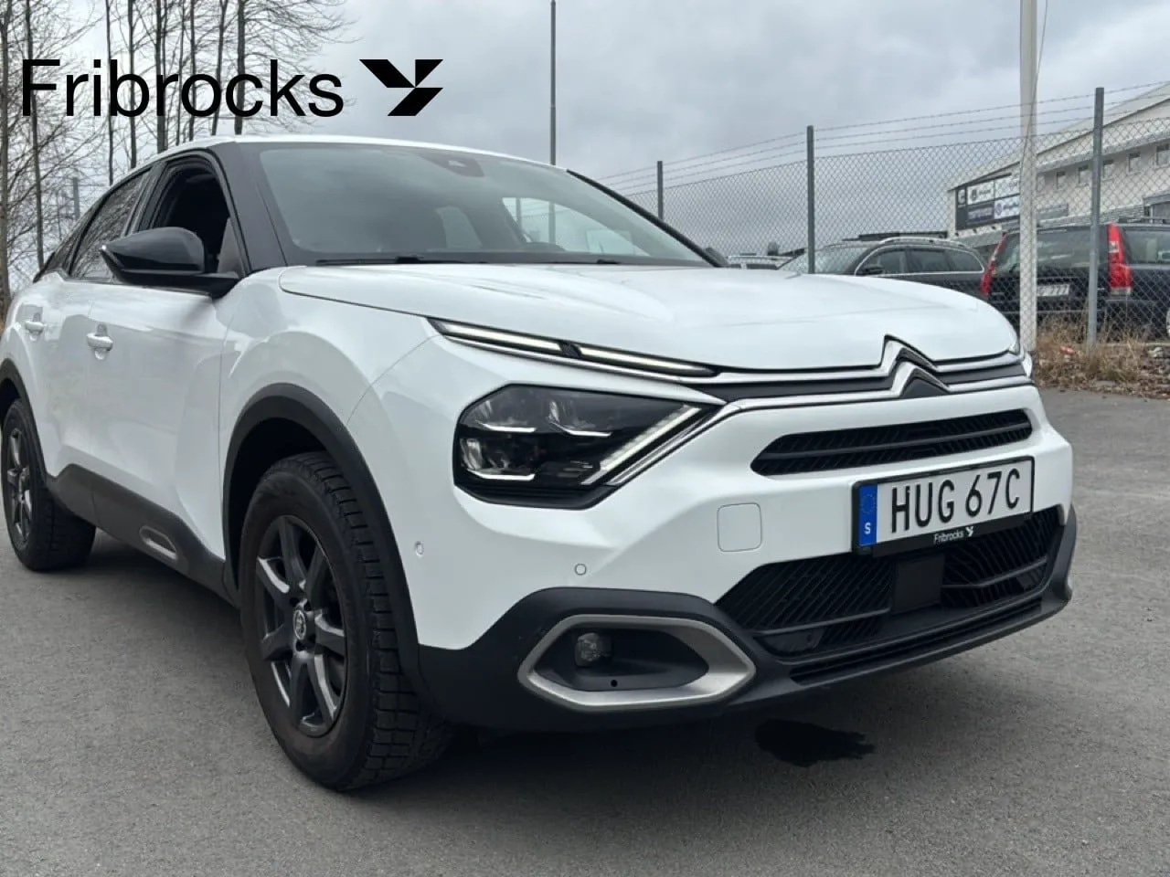 Vehicle image 25