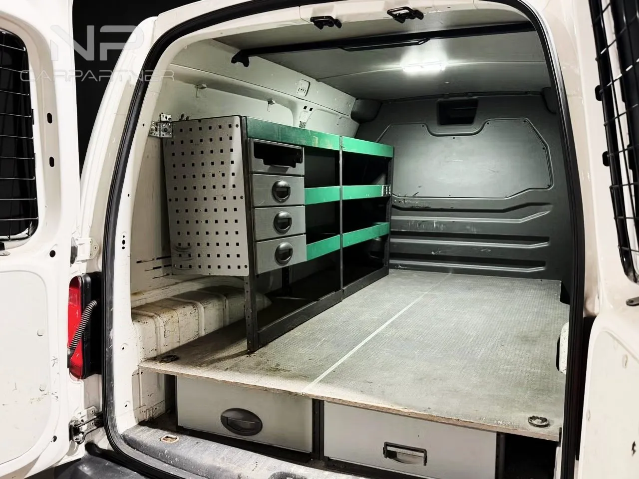 Vehicle image 11
