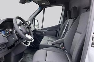 Mercedes e-Sprinter bild 8