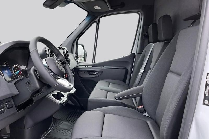 Mercedes e-Sprinter bild 8