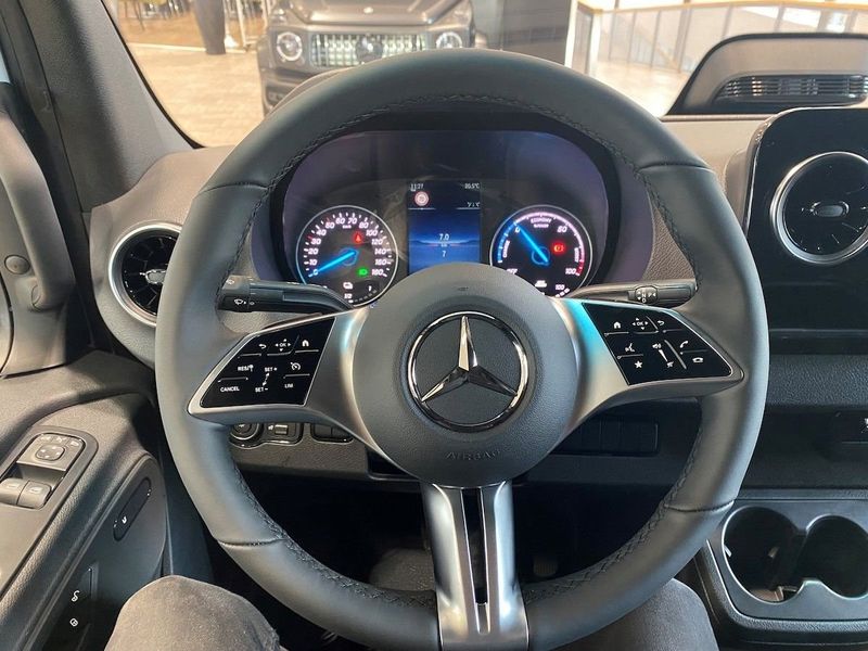 Mercedes Sprinter bild 9