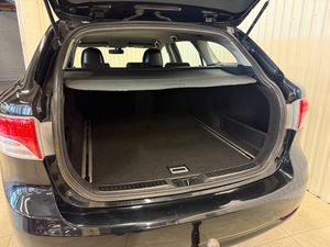 Toyota Avensis bild 15