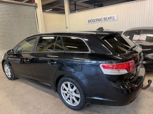 Toyota Avensis bild 4