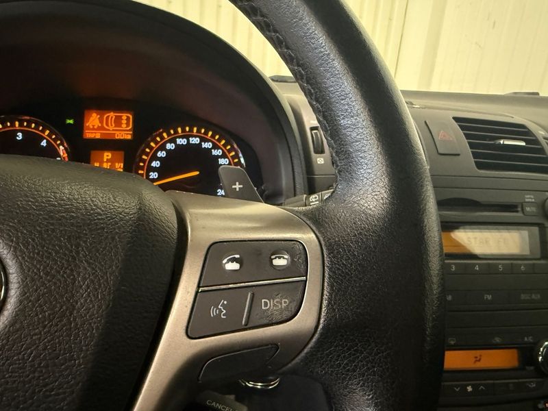 Toyota Avensis bild 10