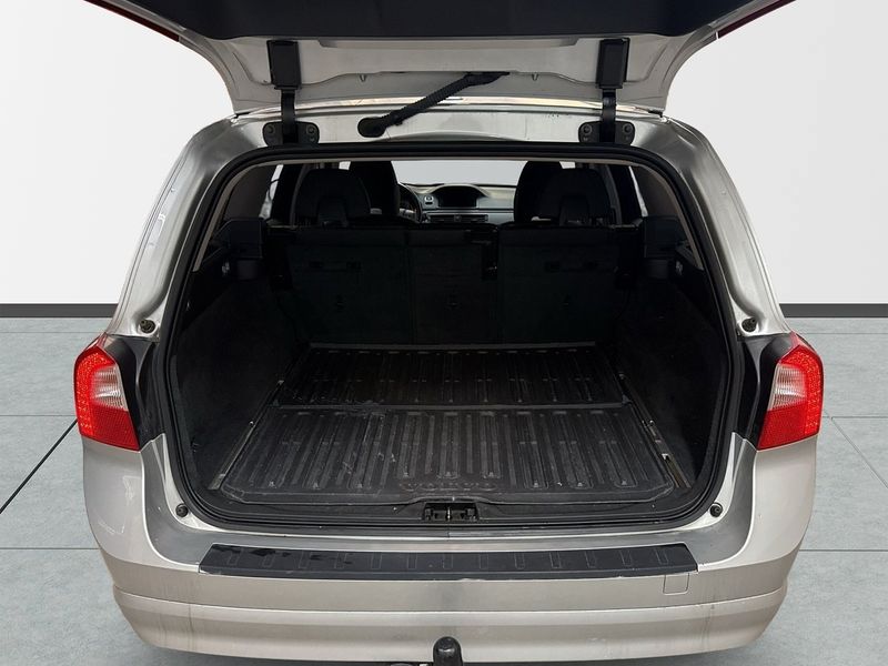 Volvo V70 bild 8