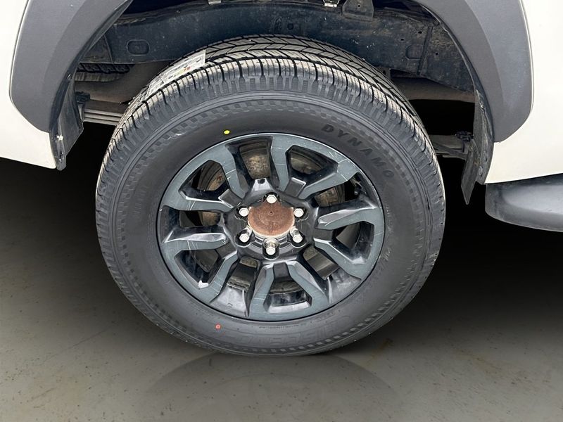 Toyota Hilux bild 31