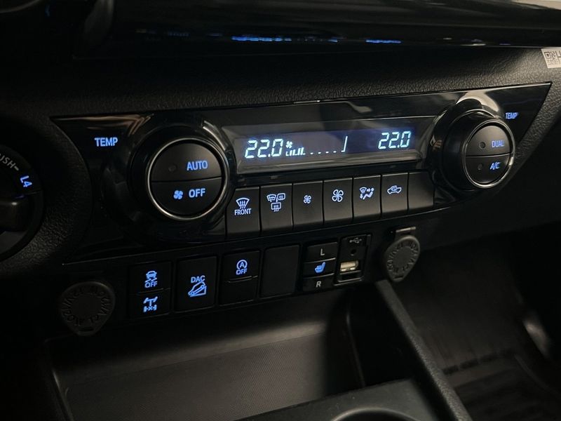 Toyota Hilux bild 19