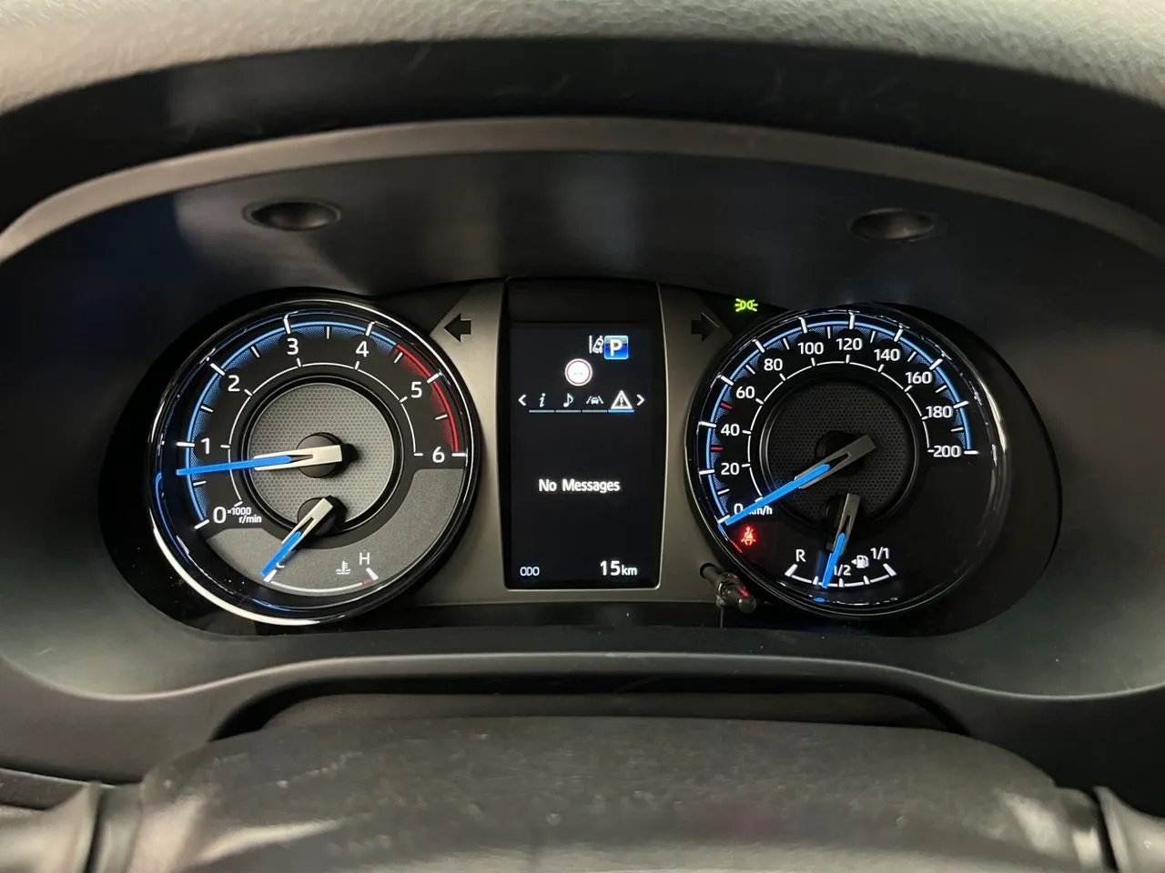 Vehicle image 15
