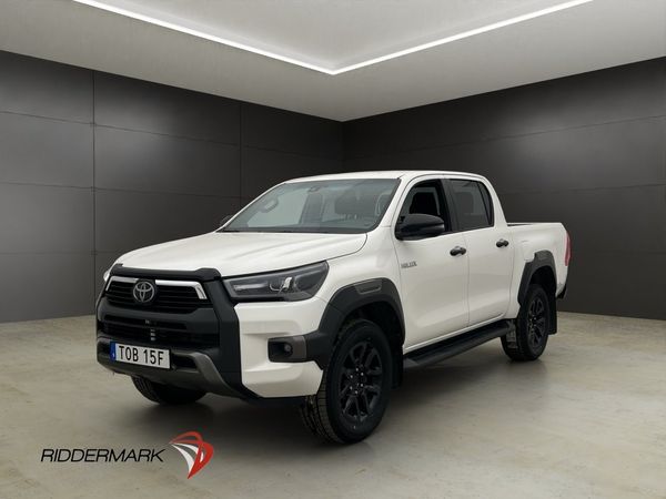 Toyota Hilux Invincible 2.8 4WD Drag Kamera Diff Skinn MOMS - 2024