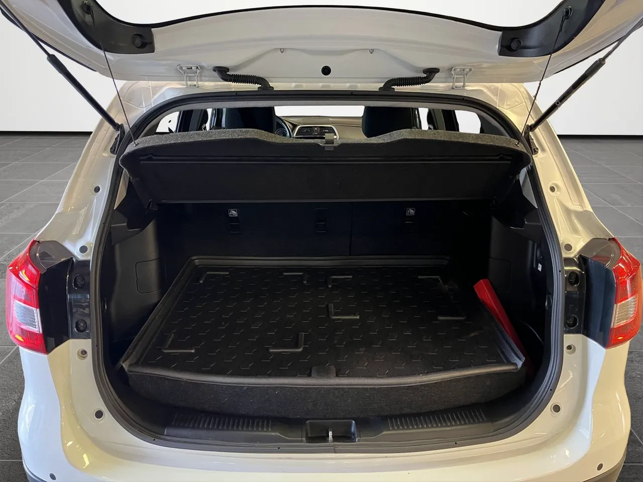 Vehicle image 22