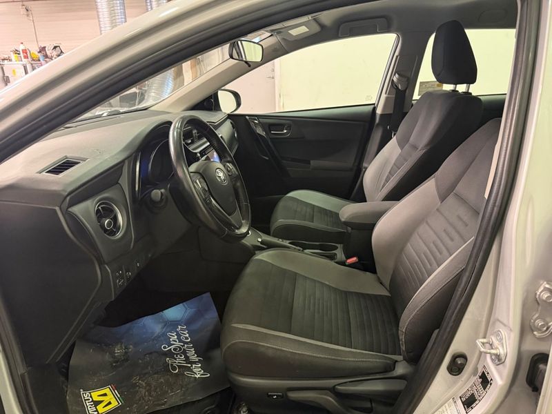 Toyota Auris bild 7