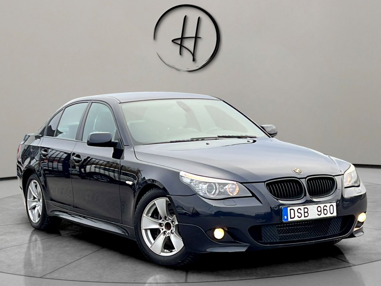 BMW 530