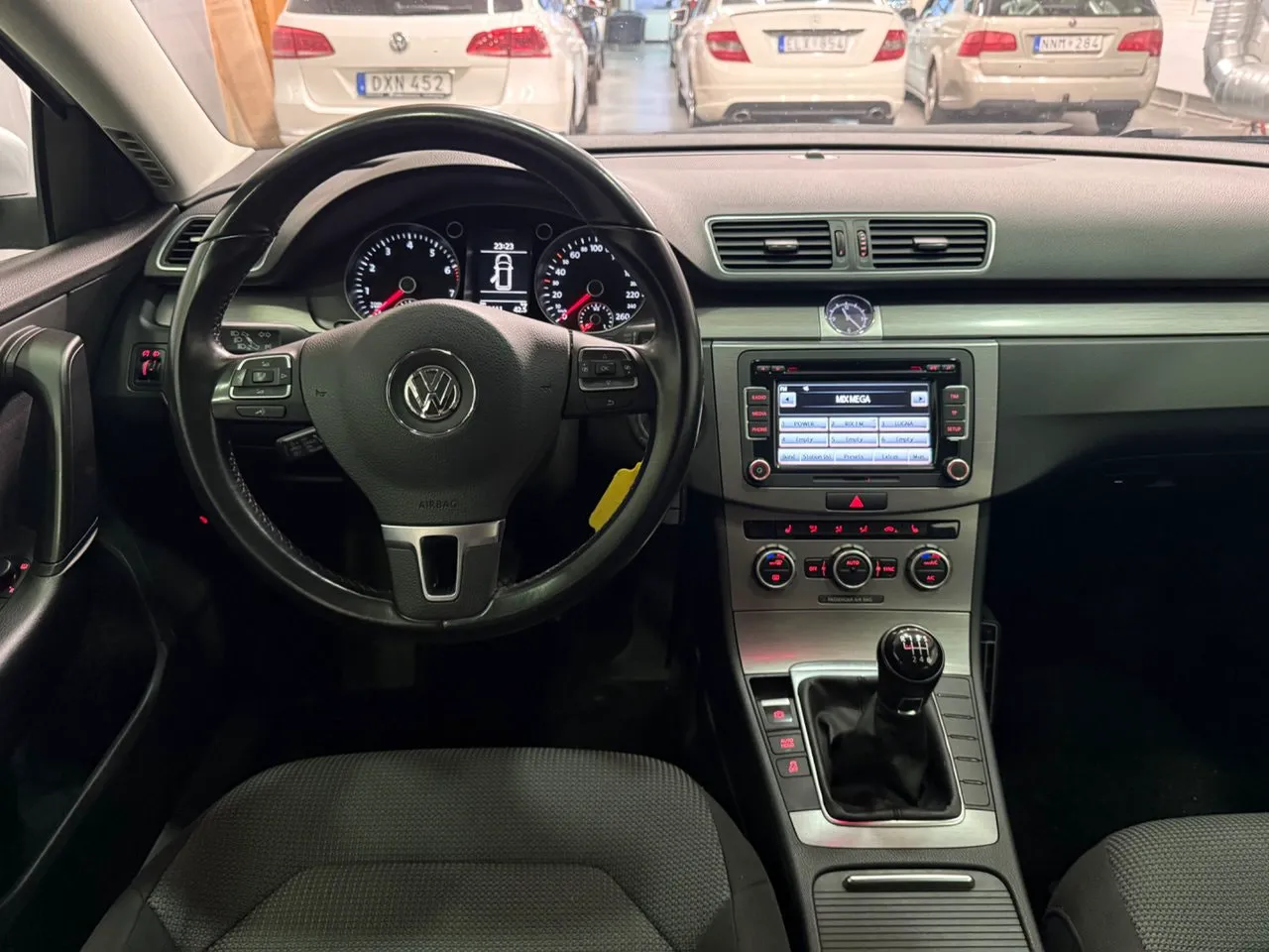 Vehicle image 8