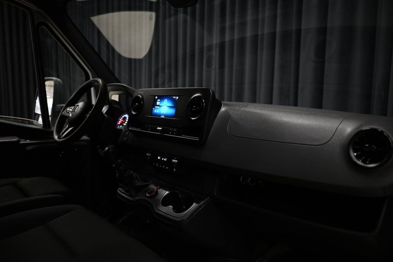 Mercedes Sprinter bild 29