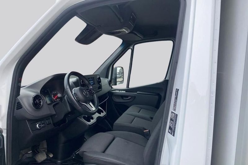 Mercedes Sprinter bild 11