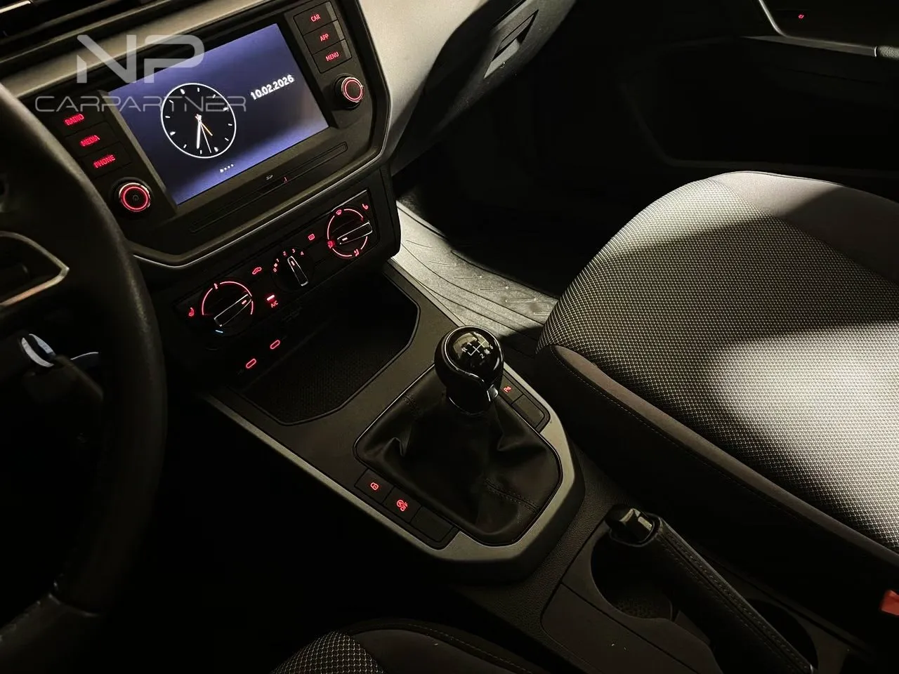 Vehicle image 11