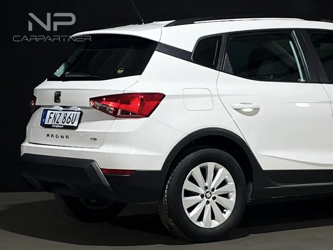 Vehicle image 7