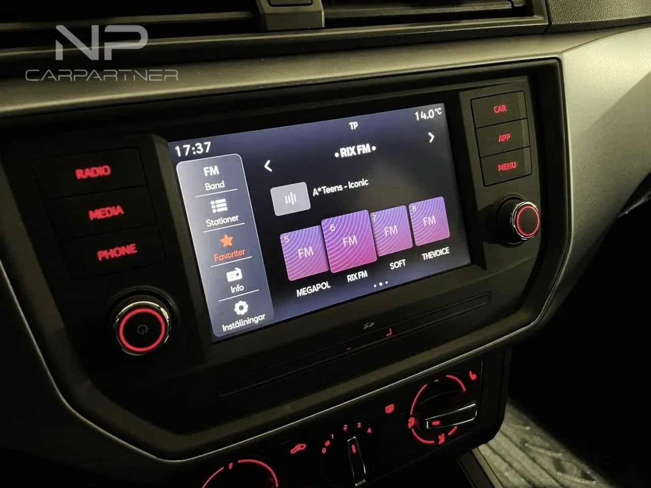 Vehicle image 12
