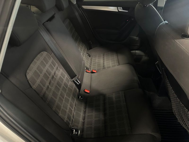 Audi A4 bild 7