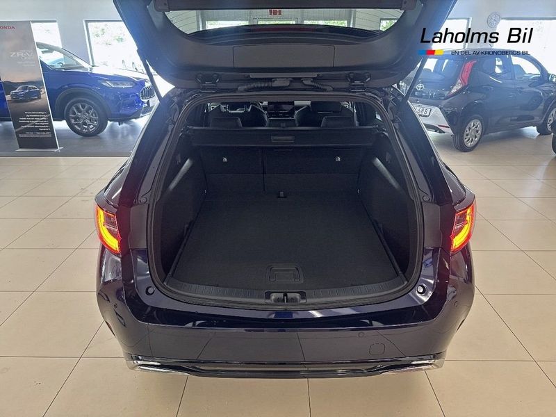 Suzuki Swace bild 7